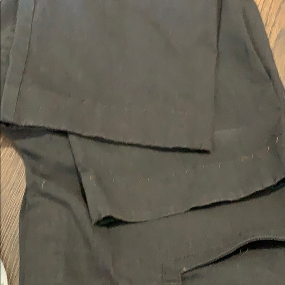 Penningtons Savvy Fit dark gray Capri Pants 20p - Picture 7 of 8